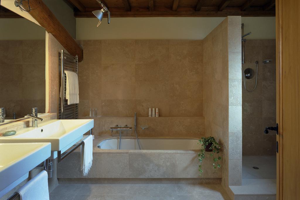 Fattoria Casamora - Suites Pian di Scò Eksteriør bilde